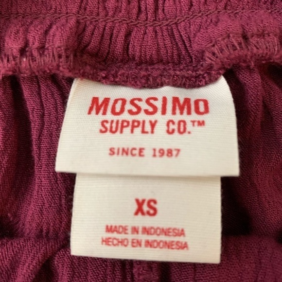 MOSSIMO Flowy Floral Embroidered Ruffle Shorts - Picture 7 of 9